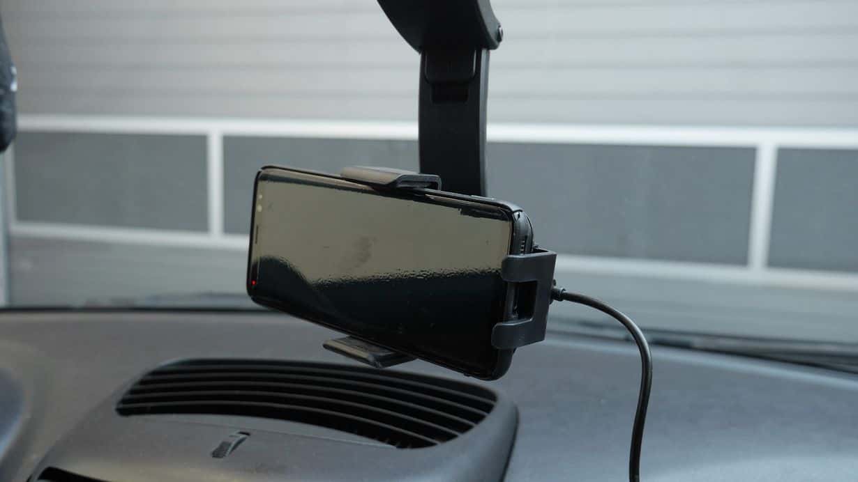 Xblitz G850 Pro - ciekawy uchwyt samochodowy na smartfony