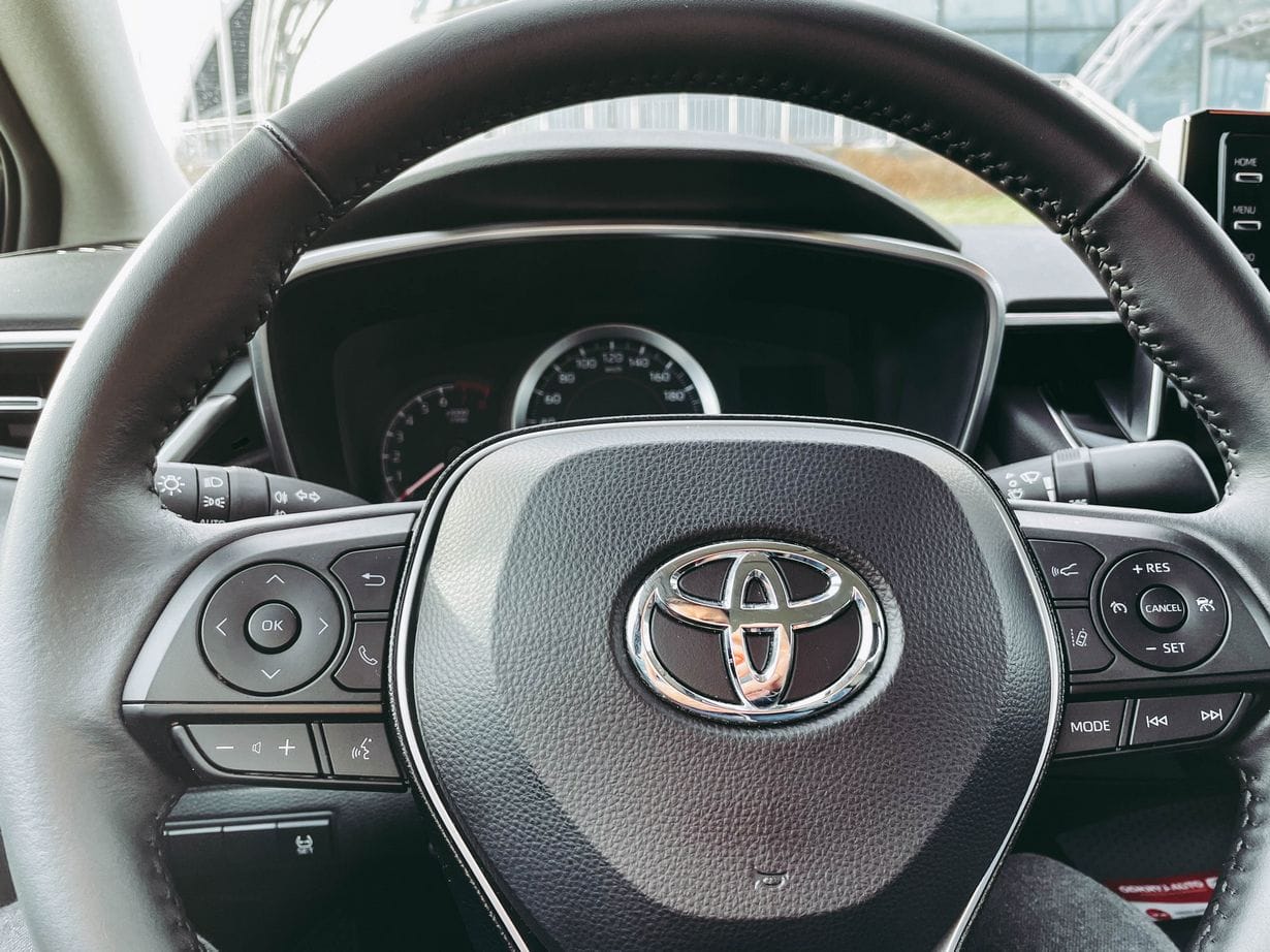 Toyota odkupuje auta od klientów. Oferuje prawie 200 tys.