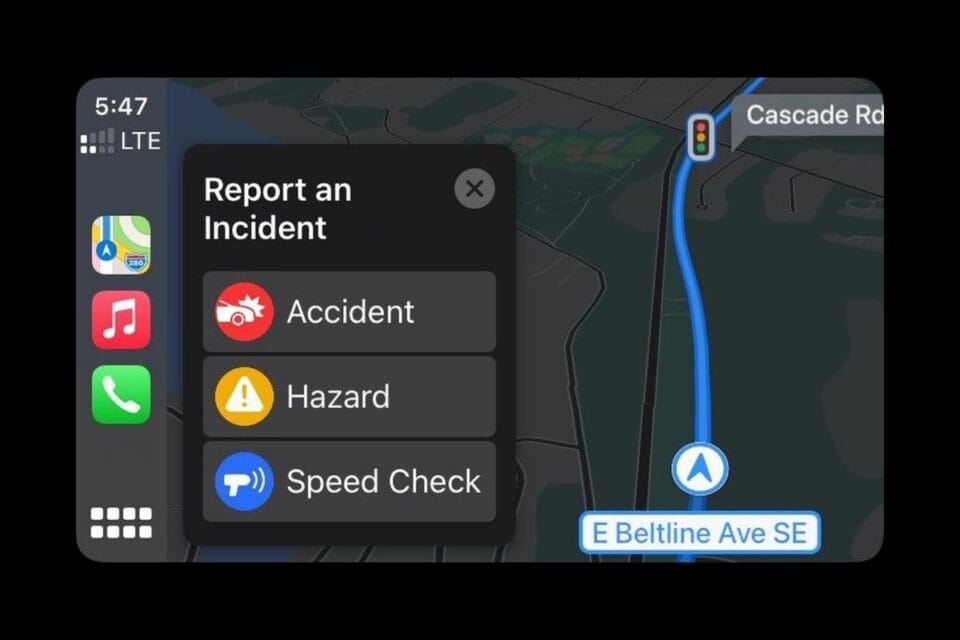 Zgłaszanie zdarzeń drogowych przez Siri? Apple Maps wprowadza nową funkcję
