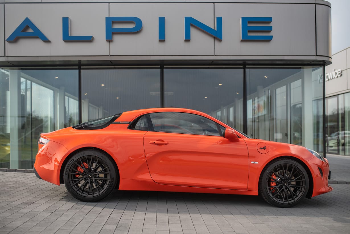 Alpine A110 w kolorze Orange Sanguine. Jeden ze 110 egzemplarzy