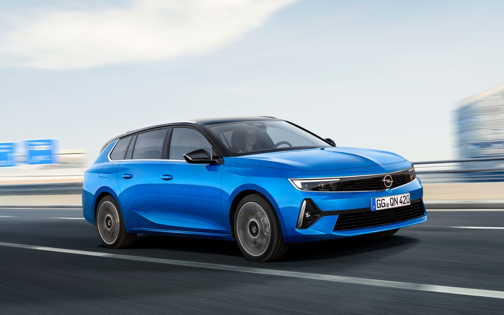 Opel Astra Sports Tourer - nowy obiekt zainteresowania flot i rodzin