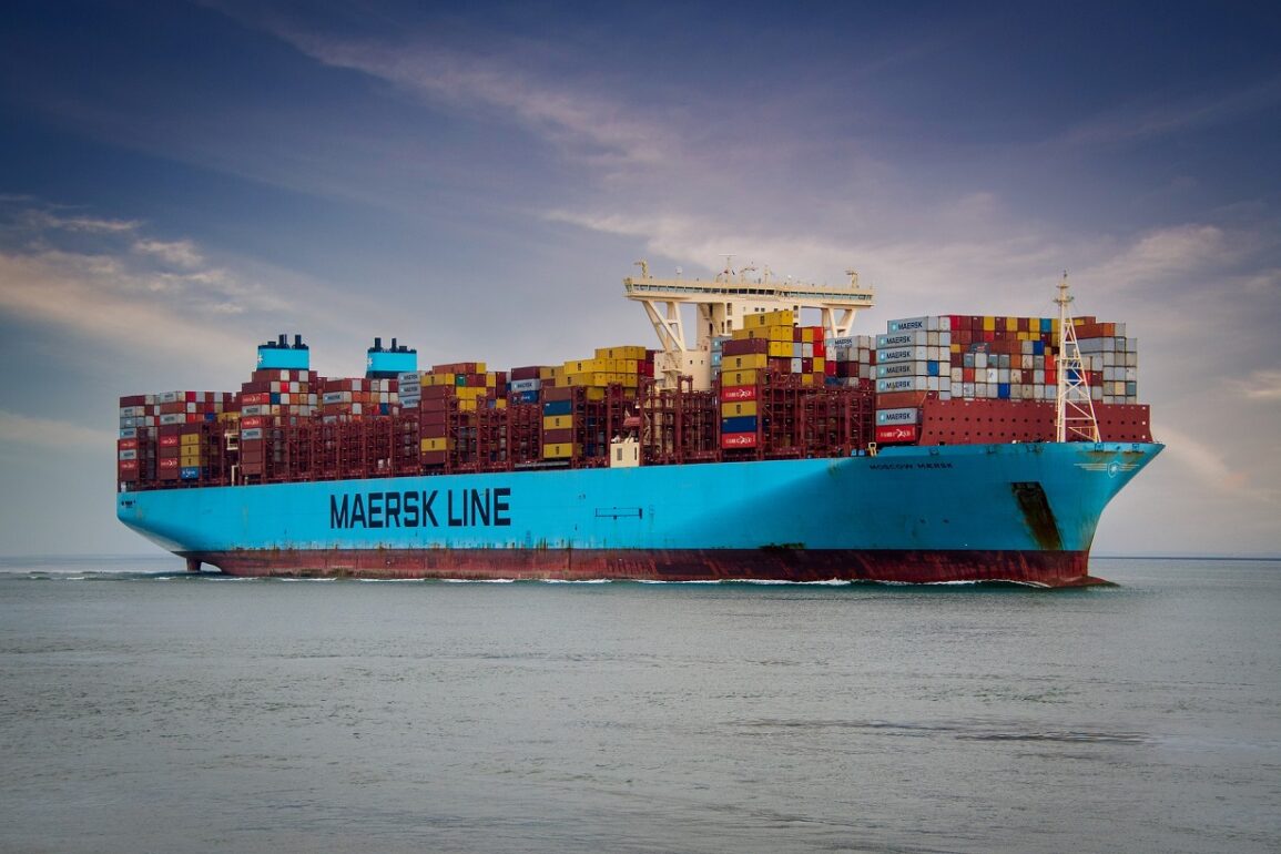Maersk wycofuje się z Rosji i sprzedaje udziały w rosyjskich firmach