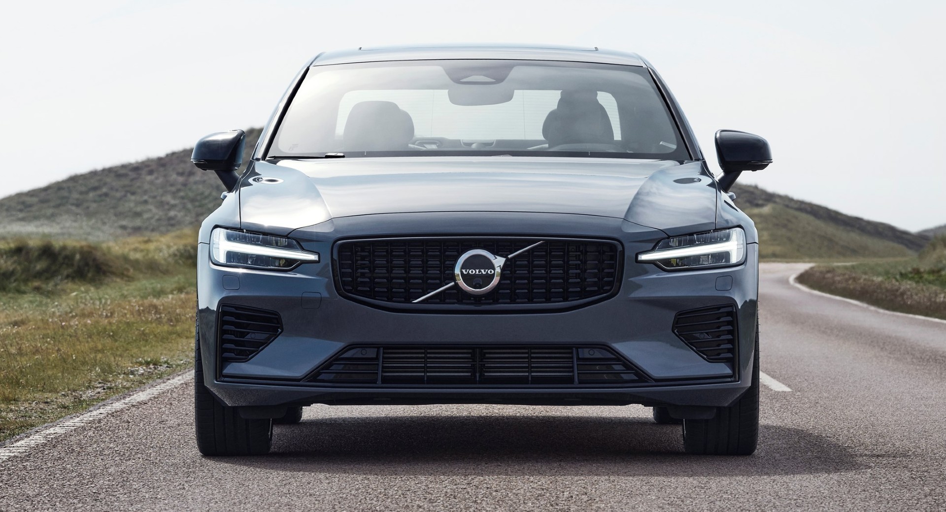 Odświeżone modele Volvo S60 i V60 trafią na rynek w 2023 roku