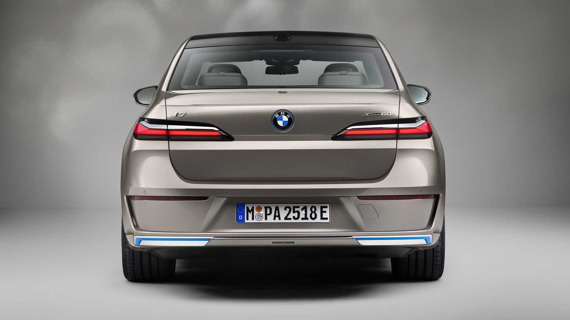 Nowe BMW Serii 7 oraz i7 2023 - elektryki, hybrydy i paskudne kształty