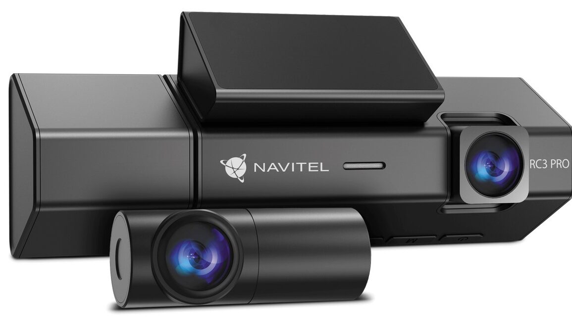NAVITEL RC3 PRO - wideorejestrator dla kierowcy zawodowego