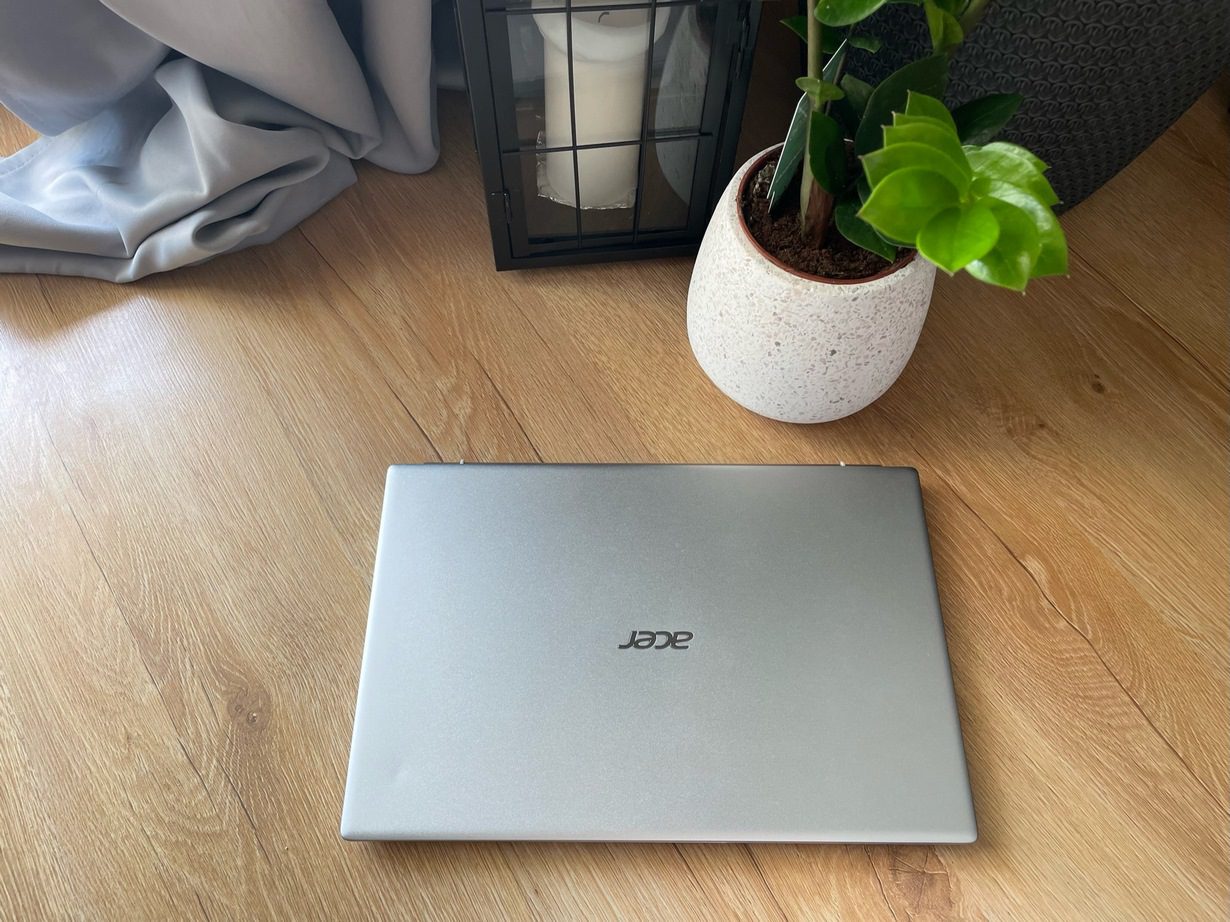 Acer Swift 3 i5-1135G7 - świetny laptop do biura za 3000 zł