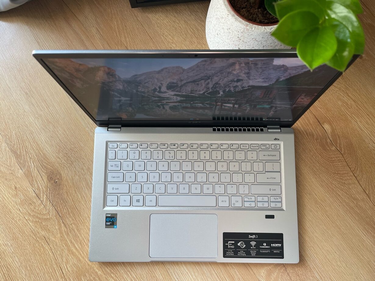 Acer Swift 3 i5-1135G7 - świetny laptop do biura za 3000 zł