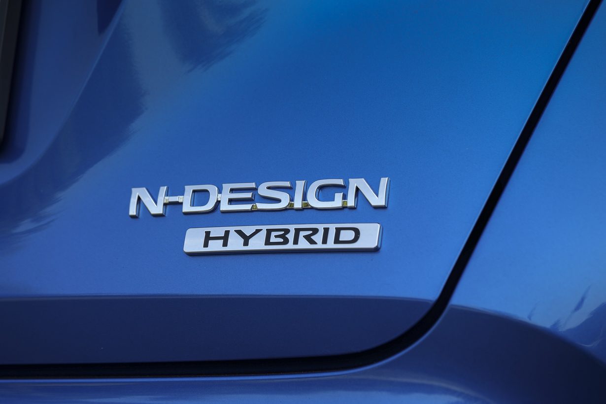 Hybrydowy Nissan Juke 2023 to idealny samochód do miasta?