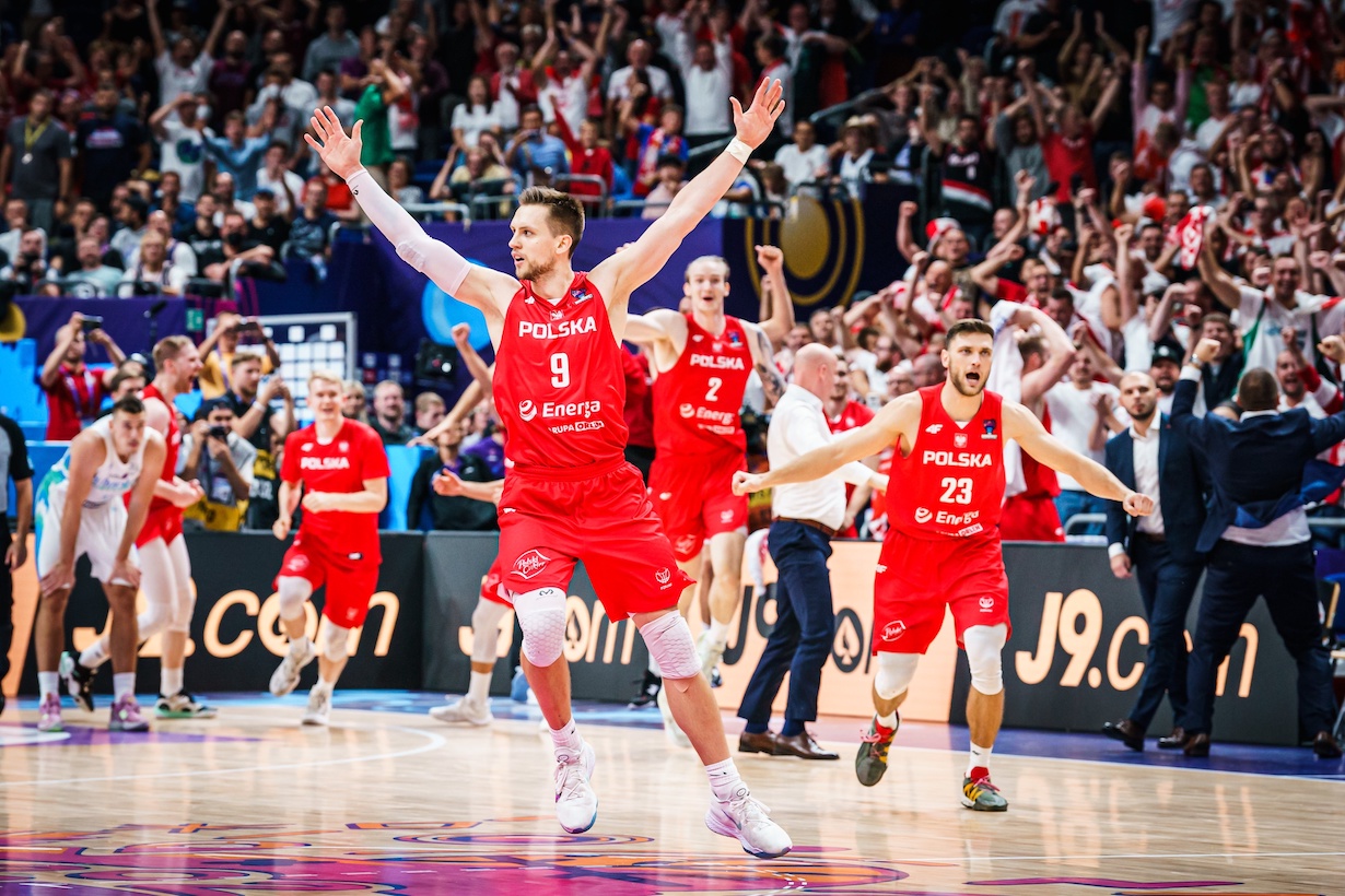 Mateusz Ponitka wśród legend! Dokonał tego jako trzeci zawodnik w historii_1, Polska vs Francja. Gdzie oglądać mecz o finał EuroBasketu 2022?