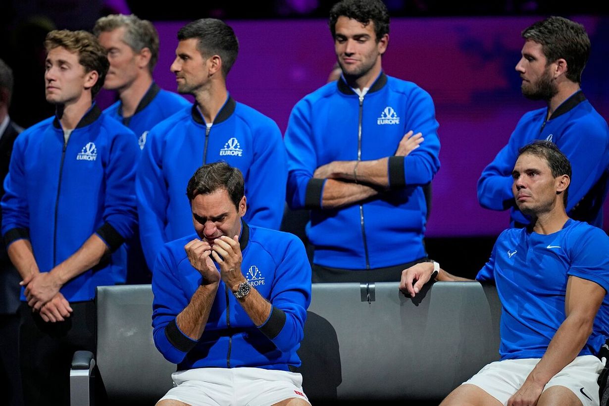 Roger Federer pożegnał się z tenisem! Były łzy wzruszenia.