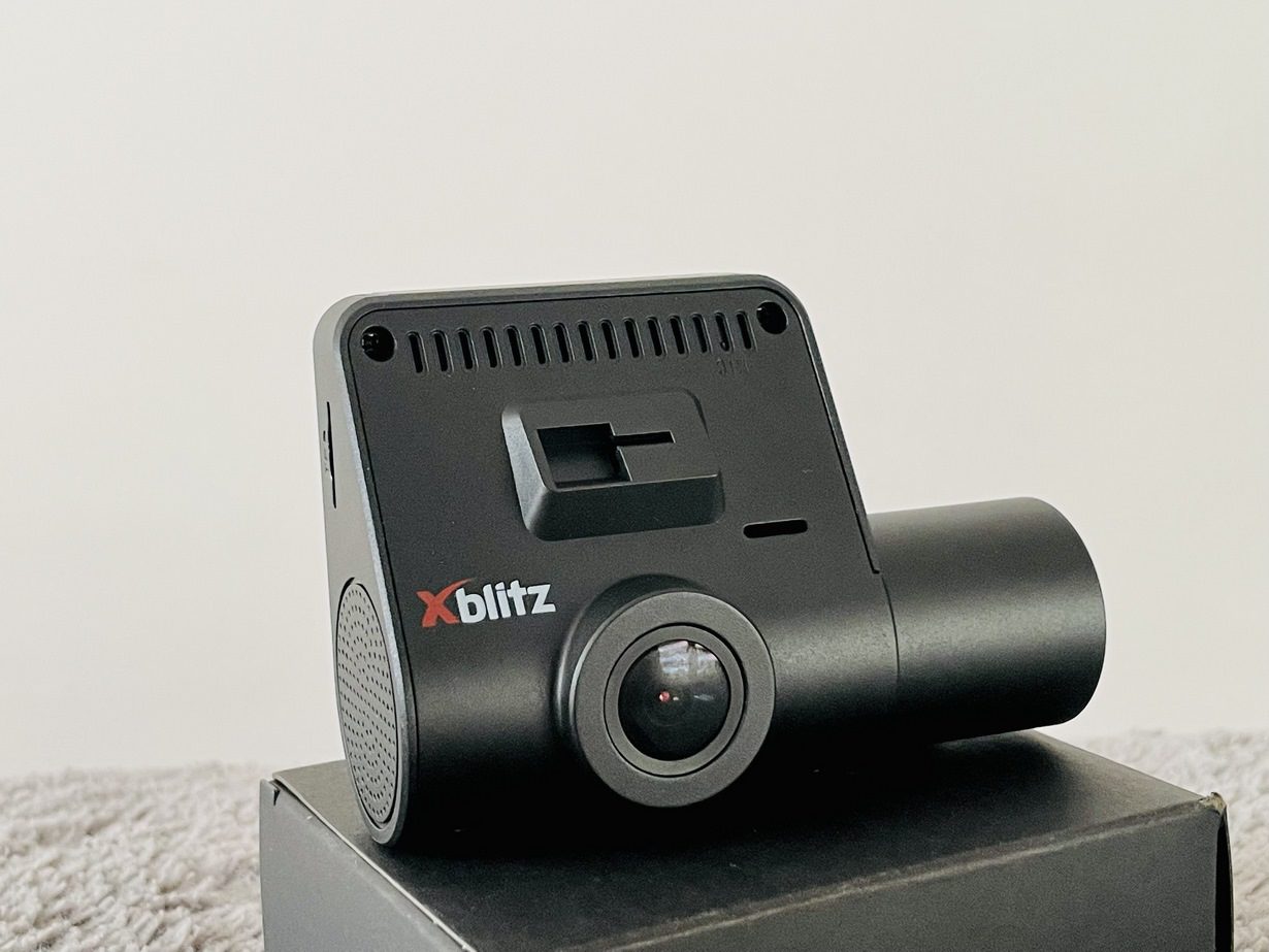 Xblitz Dual View - wideorejestrator dla kierowców zawodowych