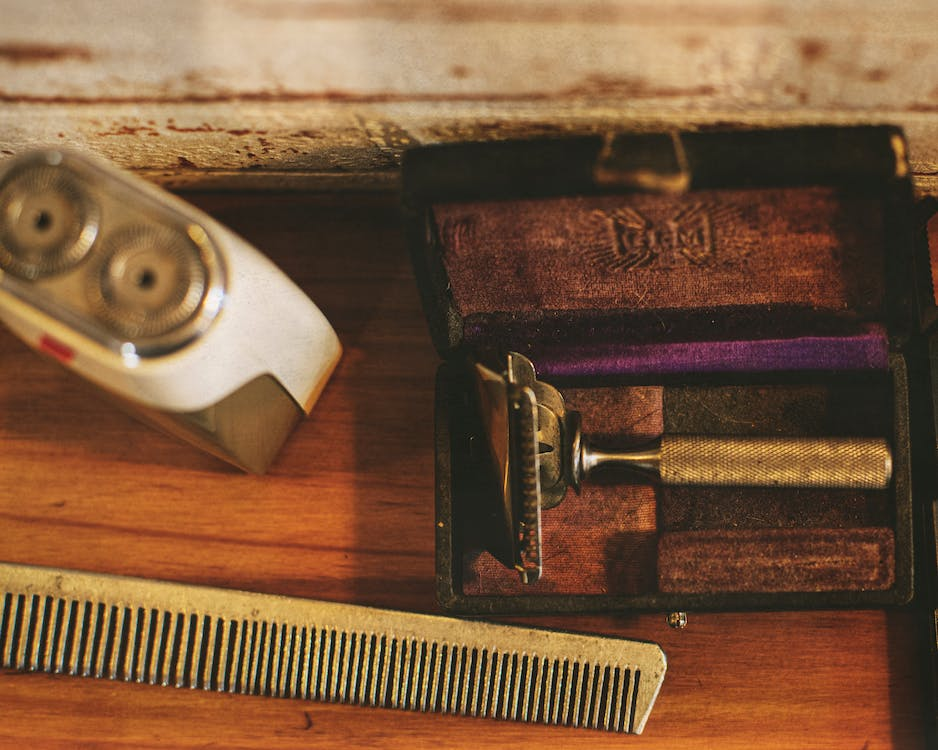 Maszynka do golenia - tradycyjna, czy elektryczna?