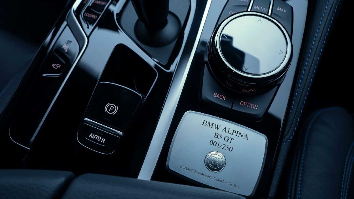 BMW B5 GT