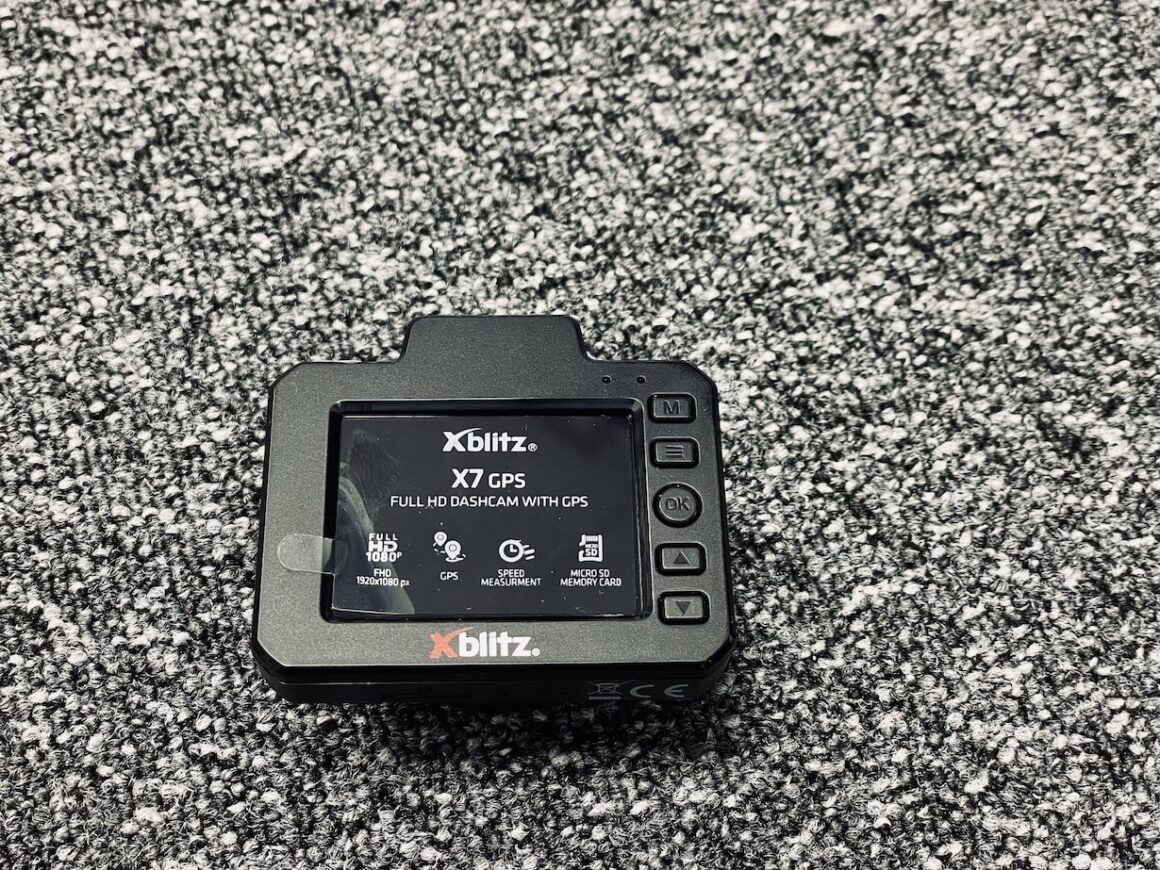 Test Xblitz X7 GPS - tania kamera samochodowa z GPS