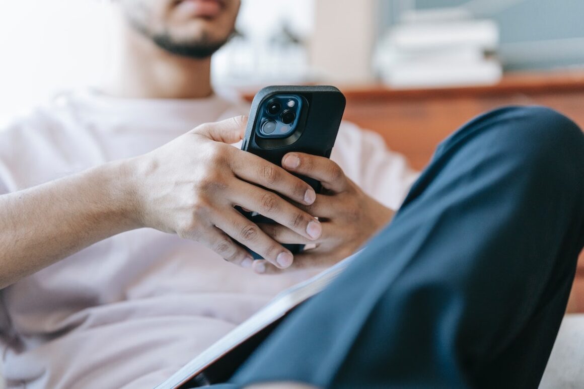 Polski operator blokuje numery... bo ludzie wysyłali życzenia SMS!