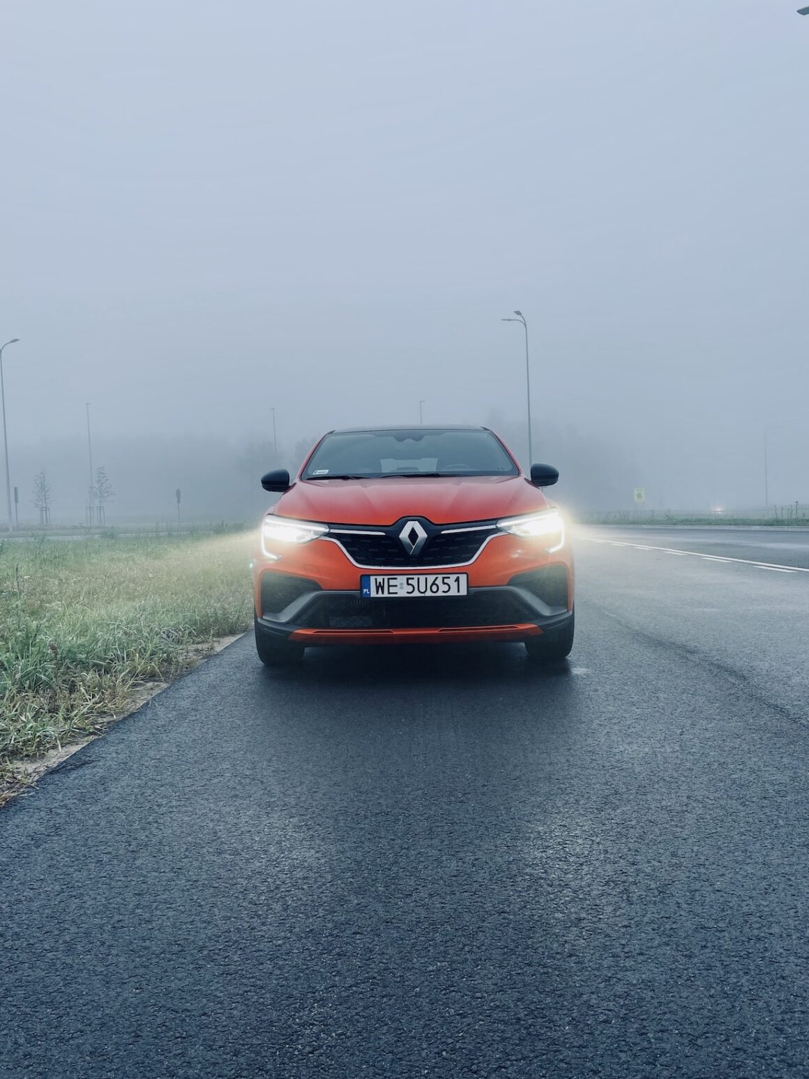 Test Renault Arkana RS Line; Chromowane elementy znikają z aut. UE podjęła decyzję!