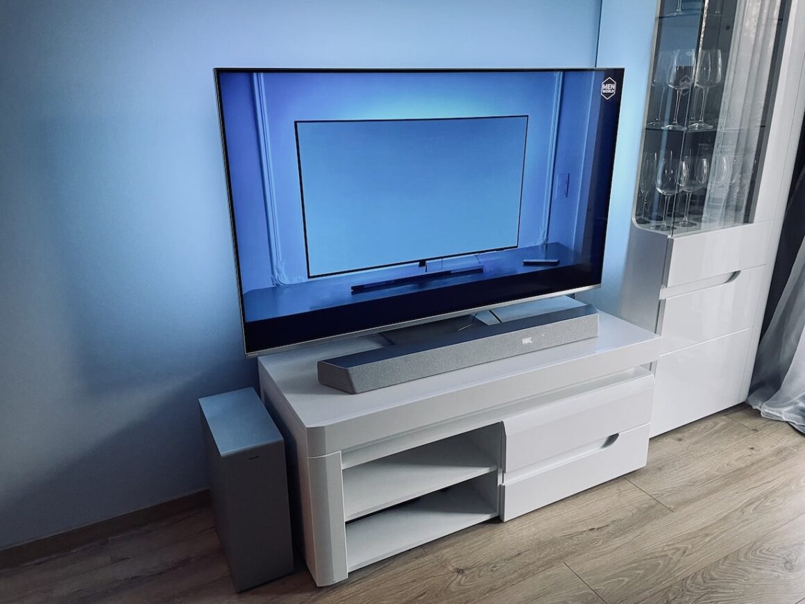 Jaki TV i soundbar wybrać? Prezentacja telewizora Philips 8807 i soundbar Philips B8507