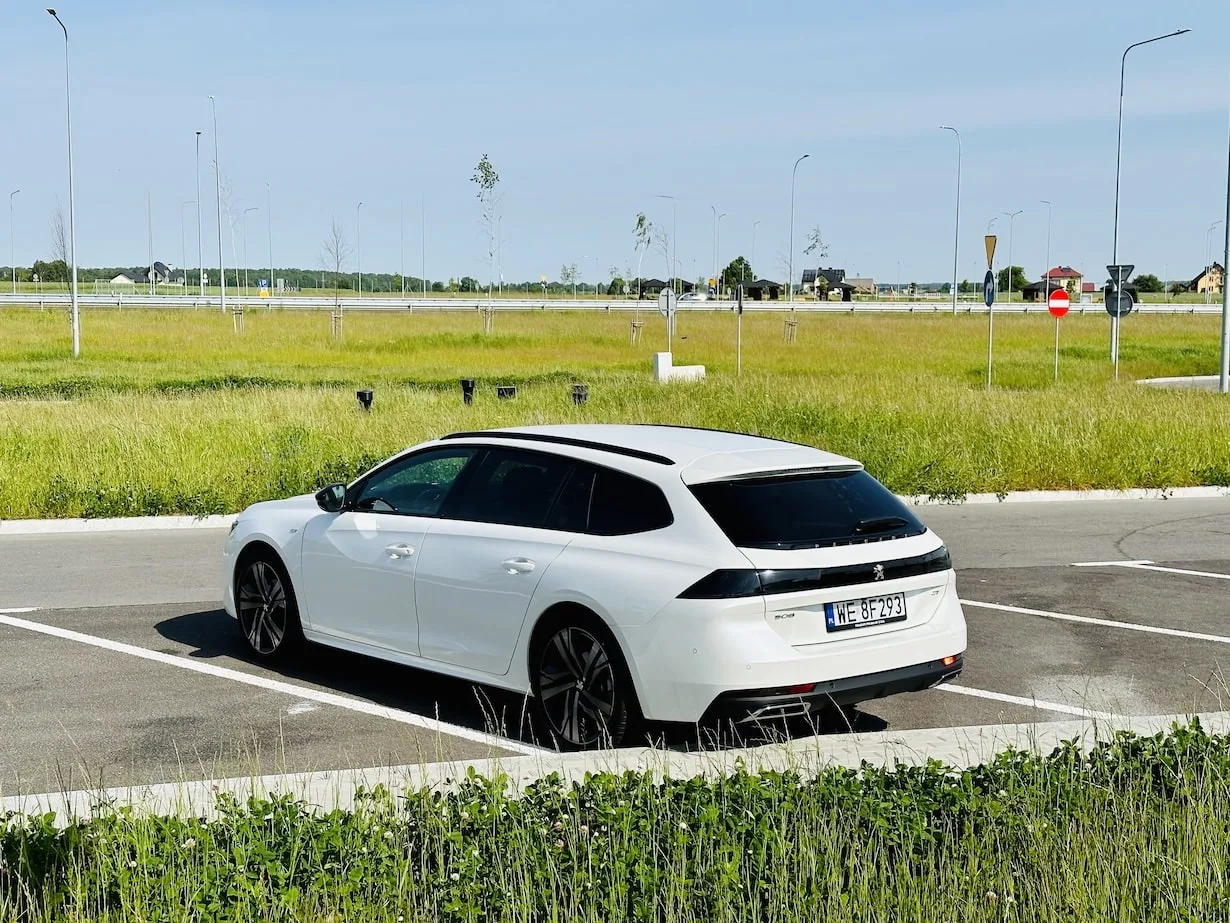 Peugeot 508 SW GT Pack 1.5 BlueHDI 8EAT. Duże kombi z dieslem i z automatem.