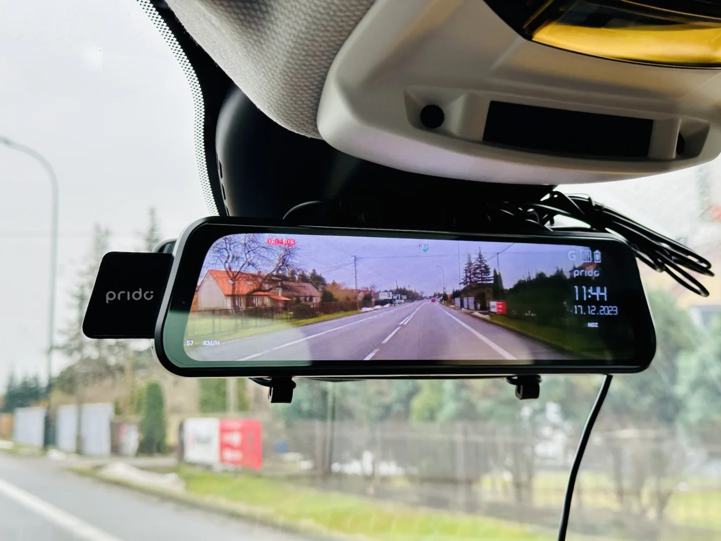Prido X6 GPS to nie tylko kamera cofania do każdego samochodu. To także solidny wideorejestrator z GPS.