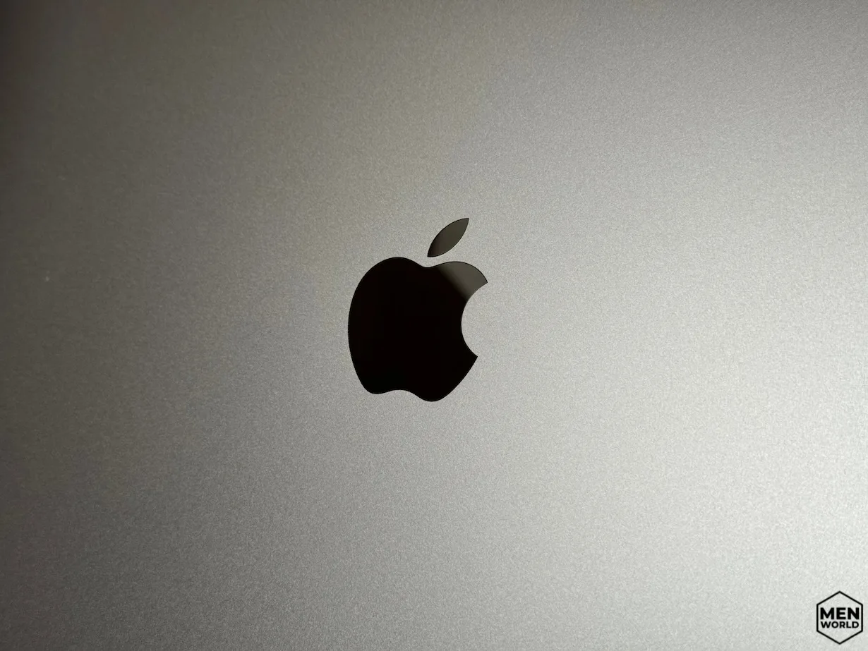data premiery apple car, logo apple