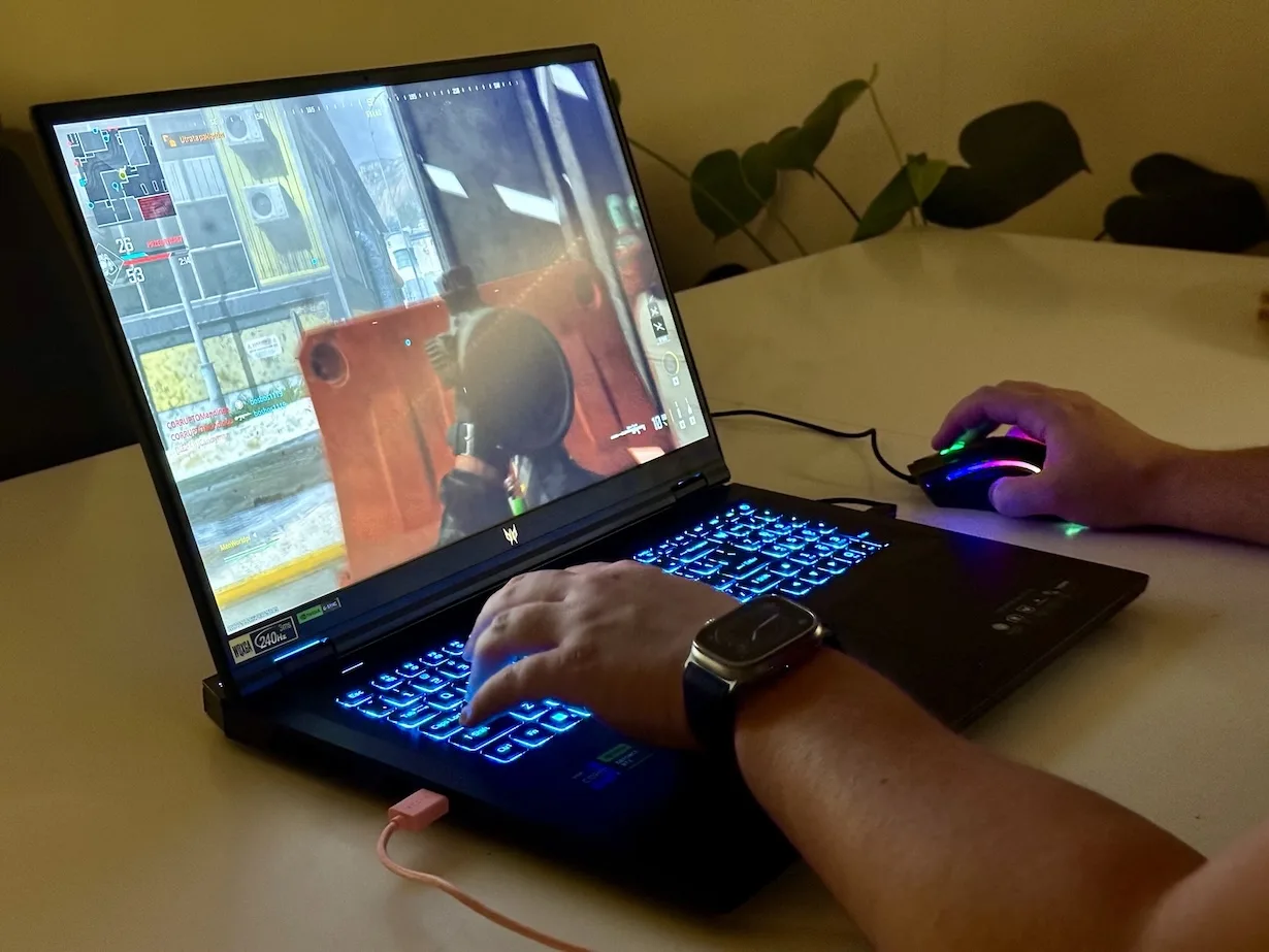 Test Acer Predator Helios 18. Wydajny laptop dla graczy.