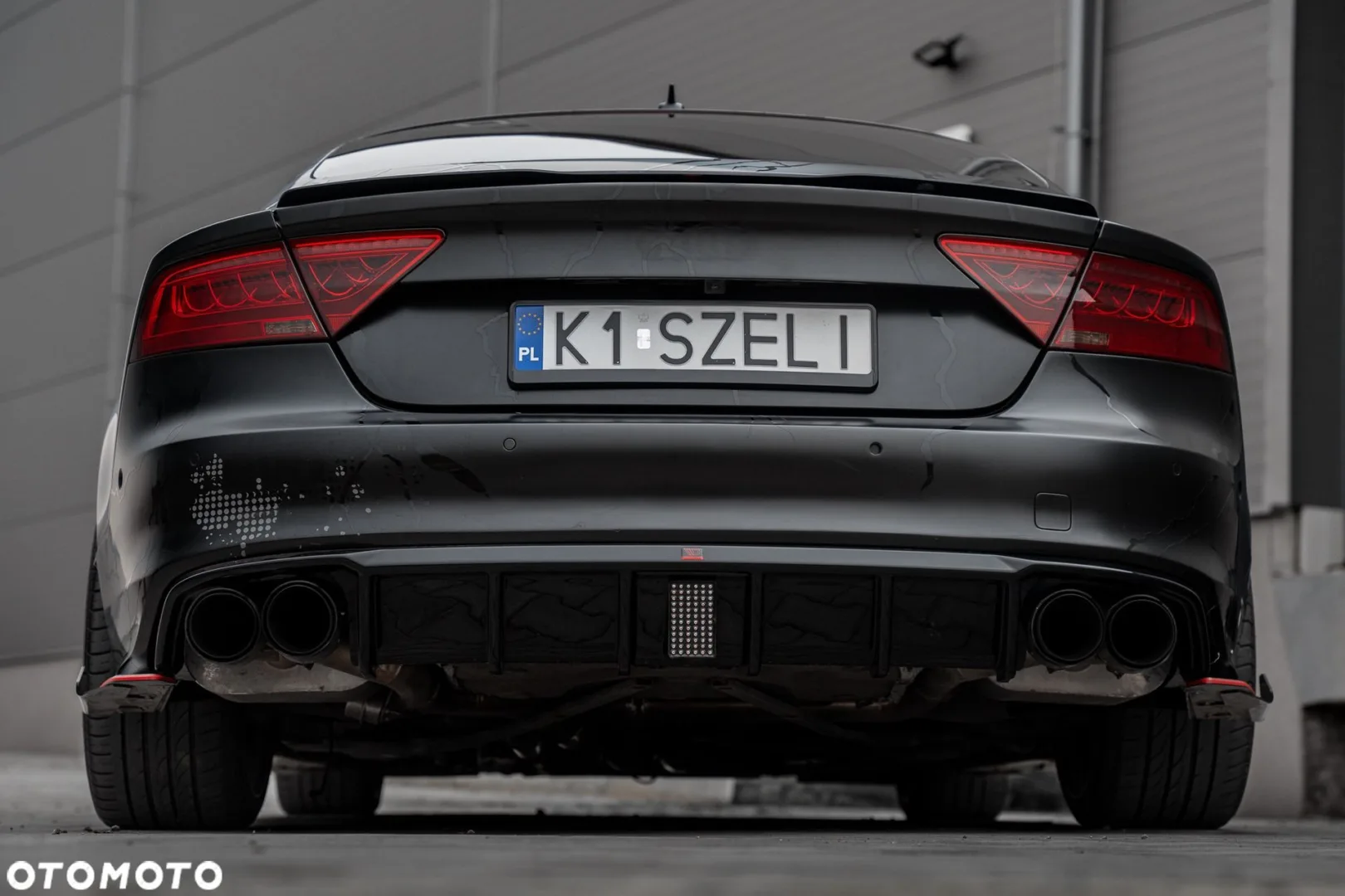 Popularny influencer sprzedaje swoje Audi A7 by SZELI. 