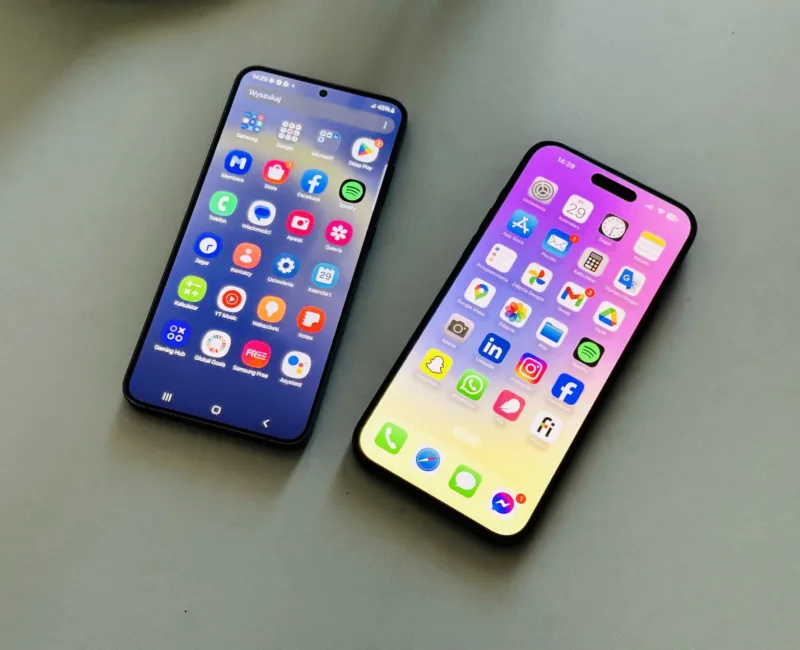 Który smartfon jest lepszy? Galaxy S24+ czy iPhone 15 Plus? Który być wybrał?