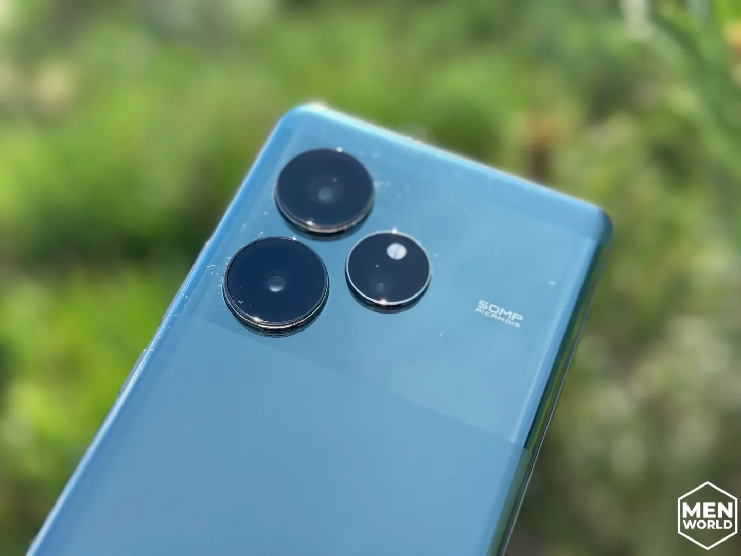 realme GT6. Ładny, mocny, ale czy wart swojej ceny?