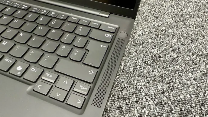 Lenovo ThinkPad T14s Gen 6.