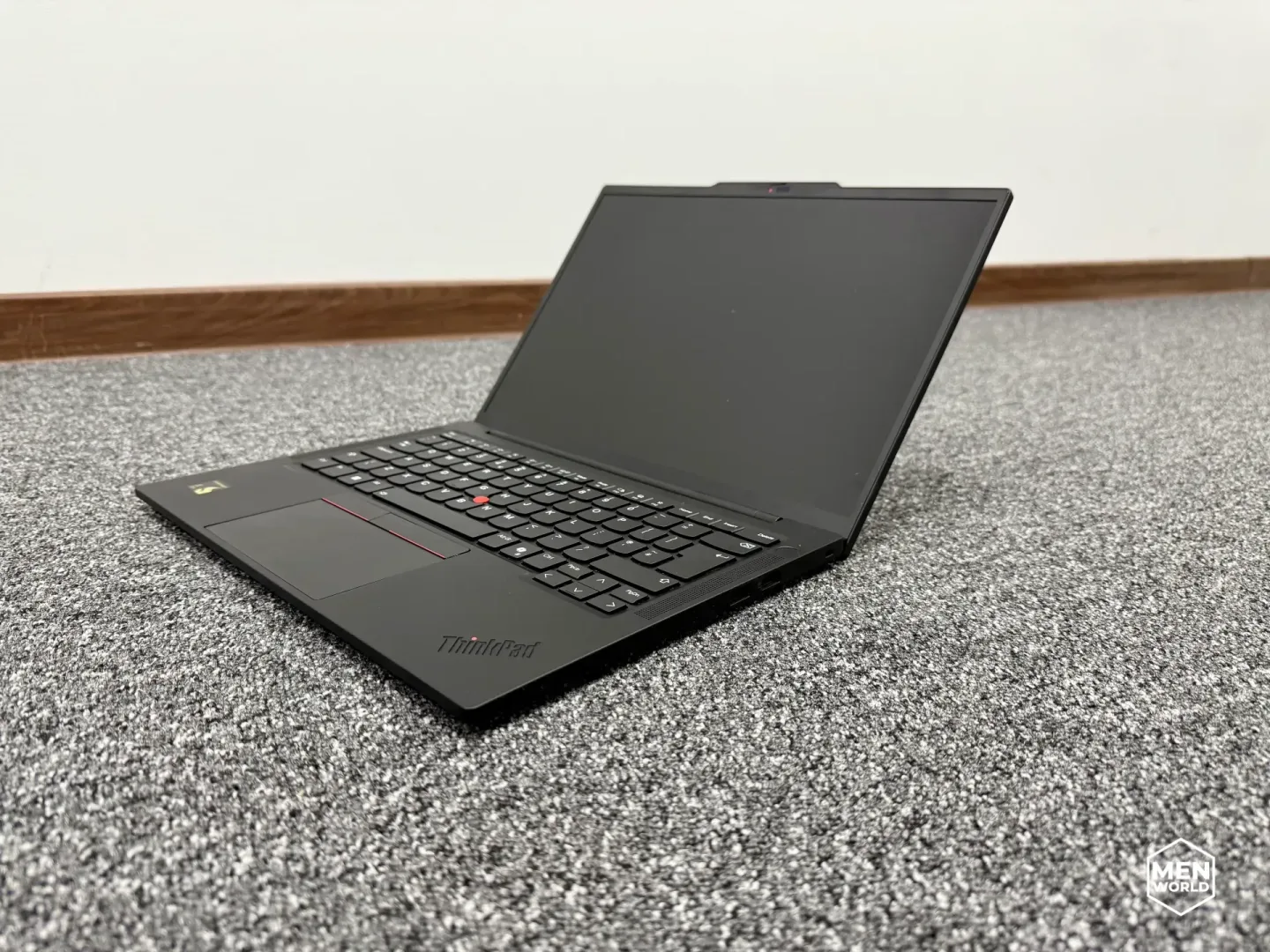 Lenovo ThinkPad T14s Gen 6.