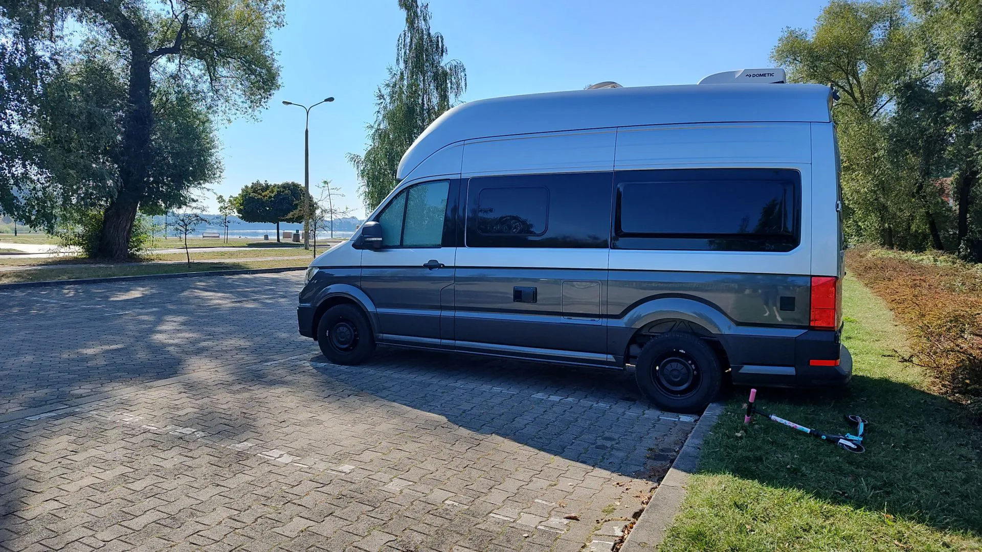 Test Volkswagen Grand California 2024 campervan.