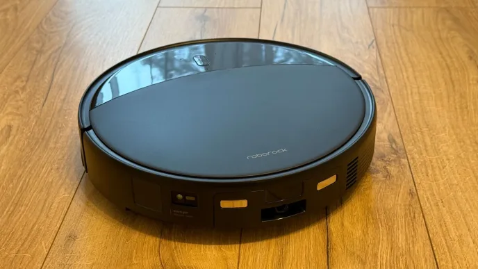 Roborock Saros 10R. Wysokiej klasy robot sprzątający z funkcją mopowania.