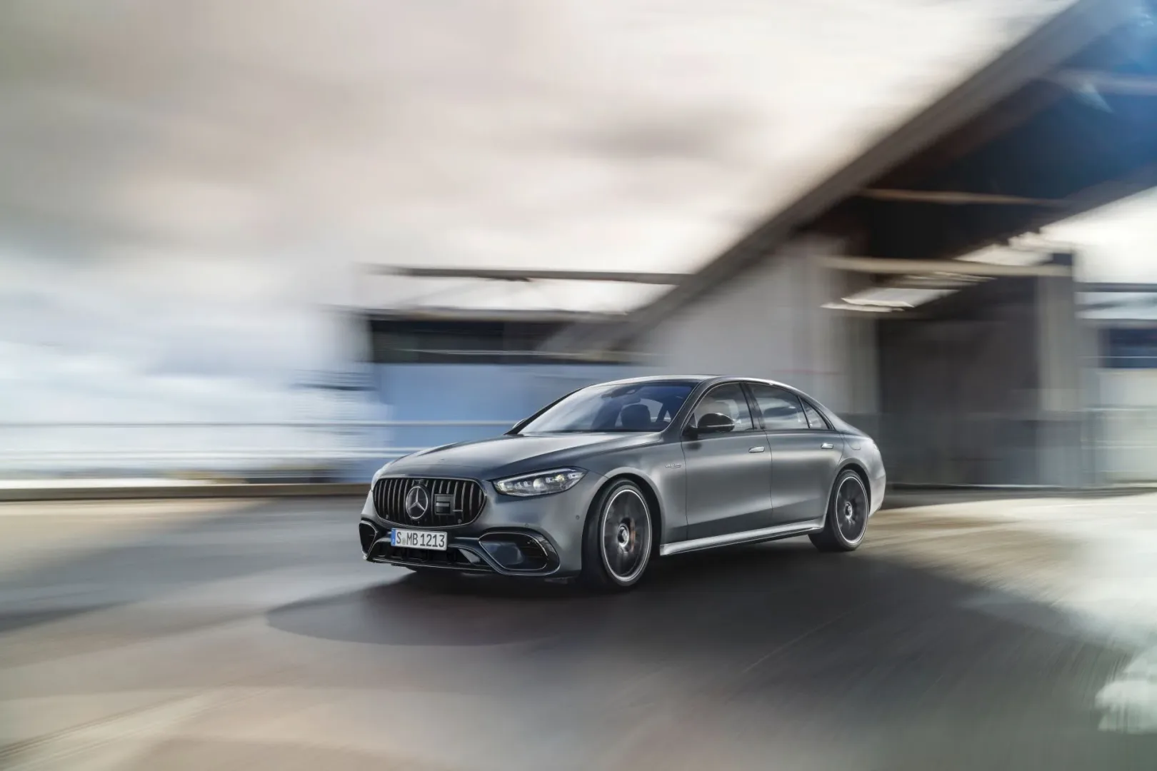 Mercedes-AMG S 63 E Performance jest... hybrydą. I co z tego Mercedes-AMG S 63 E Performance.