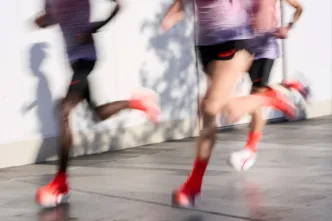 Nowa seria butów dla biegaczy ASICS METASPEED w sprzedaży.