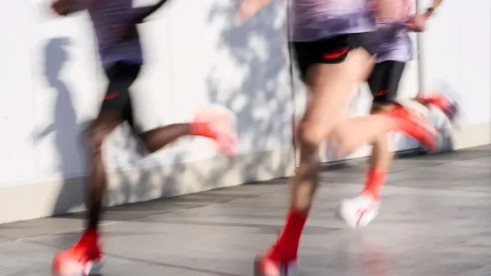 Nowa seria butów dla biegaczy ASICS METASPEED w sprzedaży.