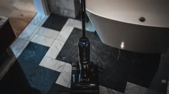 Dreame H15 Pro - odkurzacz pionowy mopujący wet&dry. Fot.: Ernest Dragan.
