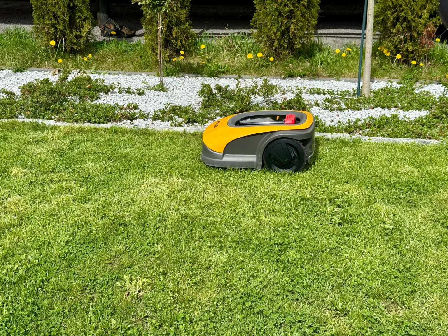 Robot koszący STIGA A 1500 znów u mnie. Jest wiele zmian! Robot koszący STIGA A 1500.