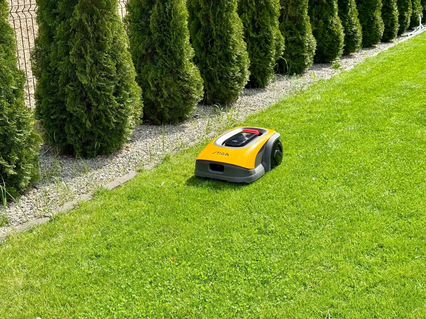 Robot koszący STIGA A 1500 znów u mnie. Jest wiele zmian! Robot koszący STIGA A 1500.