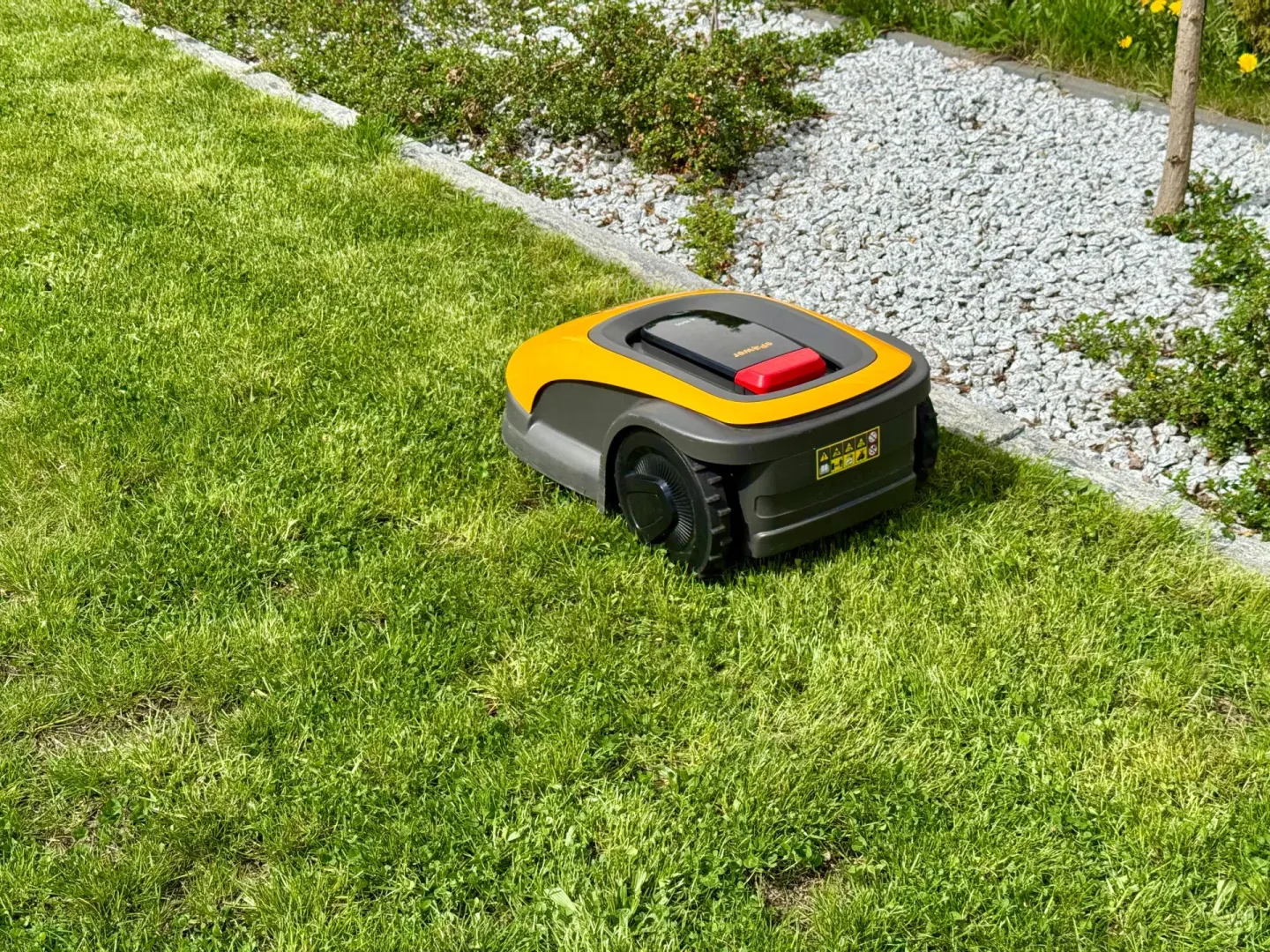 Robot koszący STIGA A 1500 znów u mnie. Jest wiele zmian! Robot koszący STIGA A 1500.