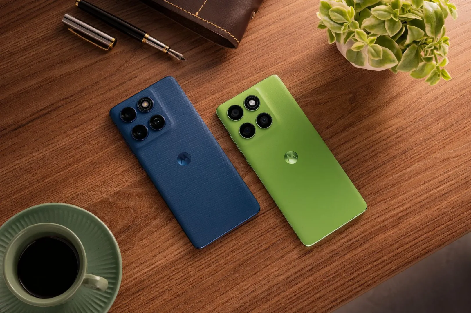 Smartfony Motorola do 1000 zł taniej. Zobacz jak oszczędzić Smartfony Motorola w ofercie promocyjnej. Na zdjęciu model edge 60.