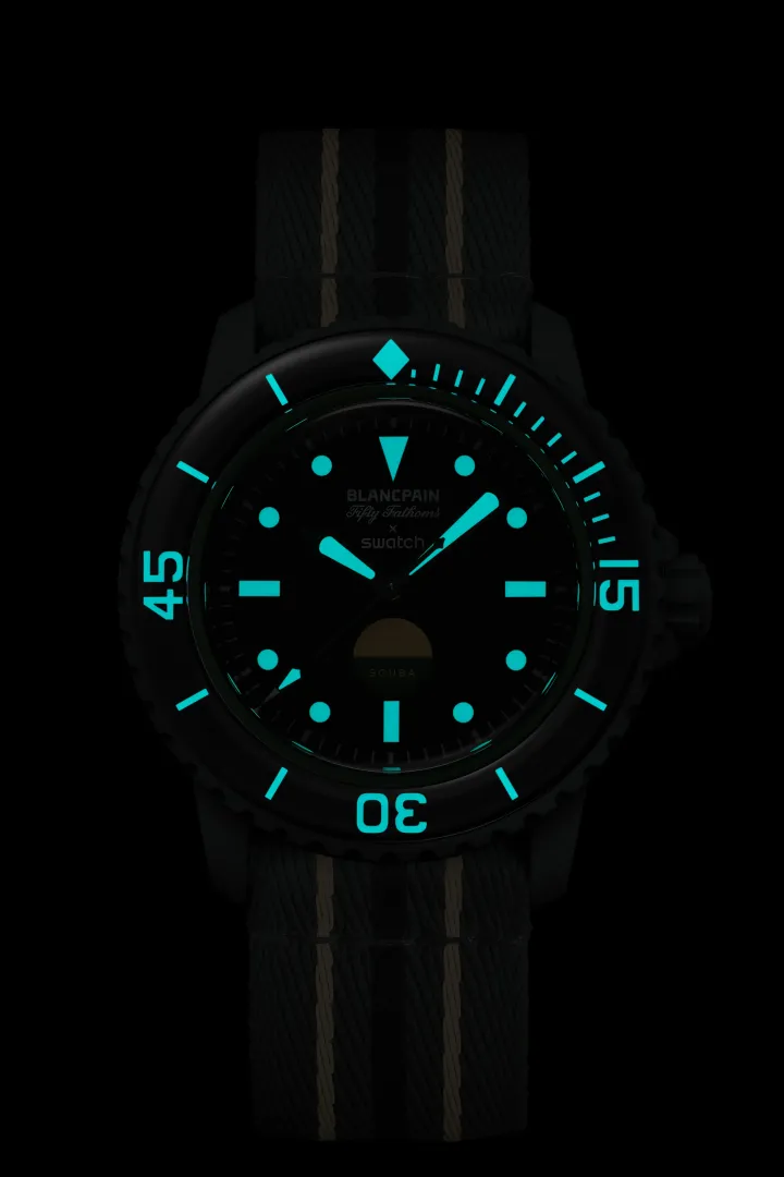 Green Abyss - nurkuj w głębię z zegarkiem Blancpain x Swatch Green Abyss Blancpain x Swatch Bioceramic Scuba Fifty Fathoms.