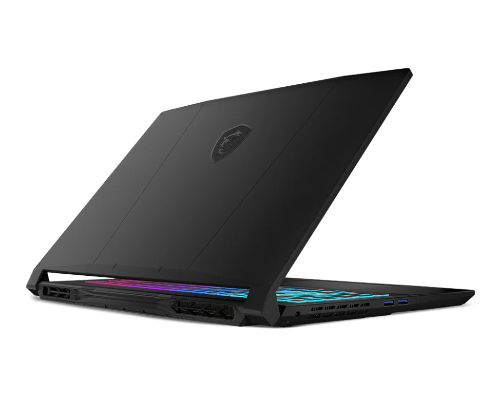 MSI z RTX 5060. Model Katana 15 HX i7-14650HX.