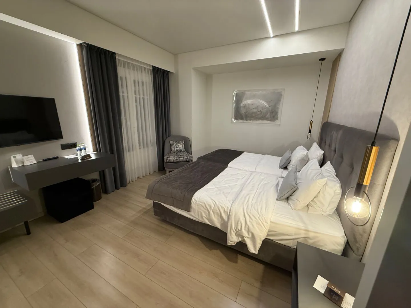 Spałem w Grand Hotel Palace w Salonikach. Warto go wybrać? Deluxe room w pięciogwiazdkowym hotelu Grand Hotel Palace w Salonikach.