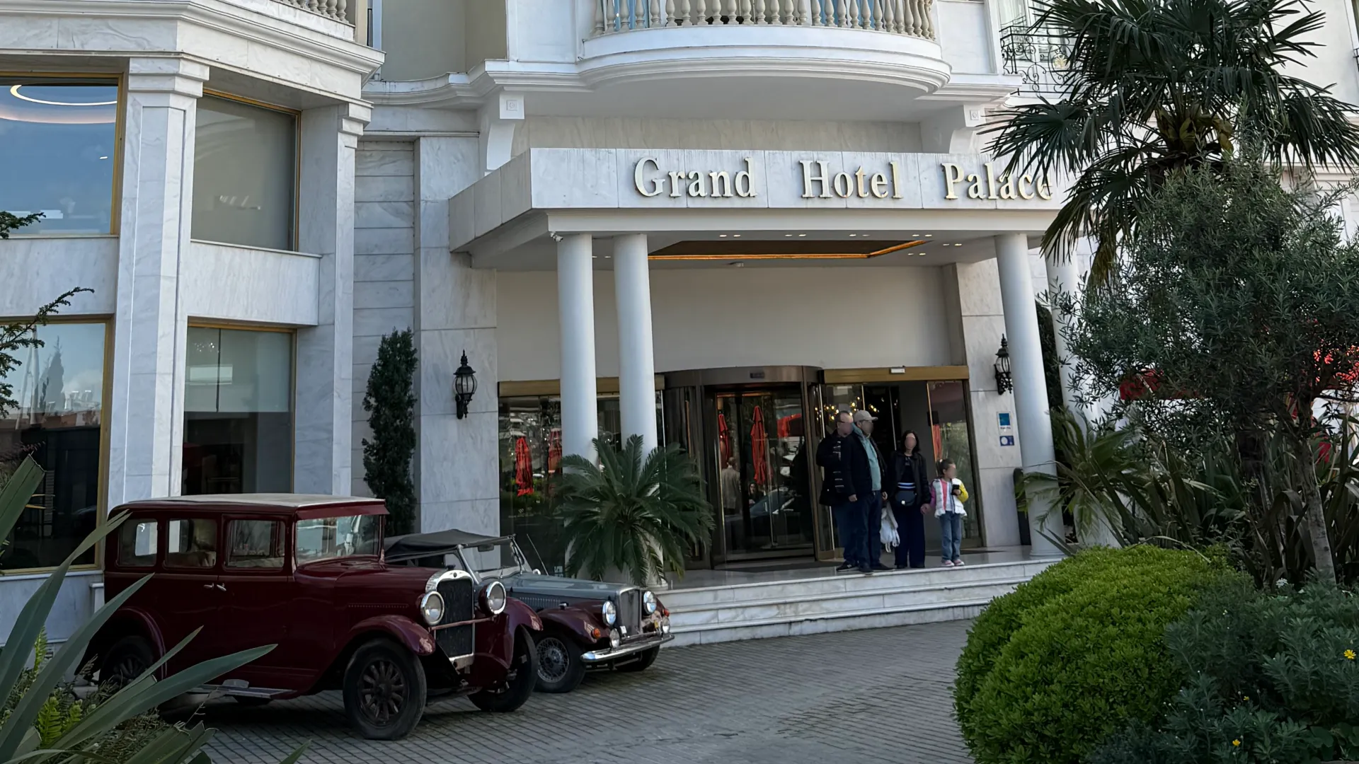 Spałem w Grand Hotel Palace w Salonikach. Warto go wybrać? Pięciogwiazdkowy hotel Grand Hotel Palace Thessaloniki. Weekend w Salonikach.