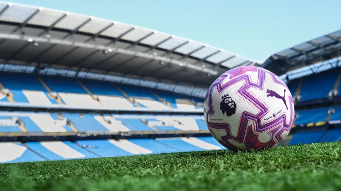 Nowość w Premier League. PUMA Orbita Ultimate PL - oficjalna piłka od sezonu 2025/2026.