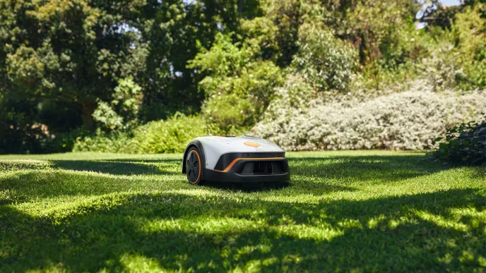 Nowe roboty koszące STIHL iMOW 3, iMOW 3 EVO, iMOW 4, iMOW 4 EVO.