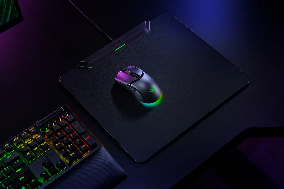 Razer Cobra HyperSpeed.