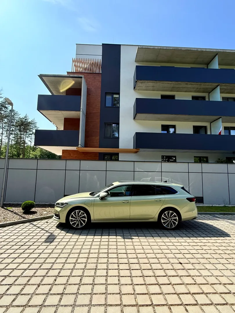 2025 Skoda Superb plug-in. Fot.: MenWorld.pl.
