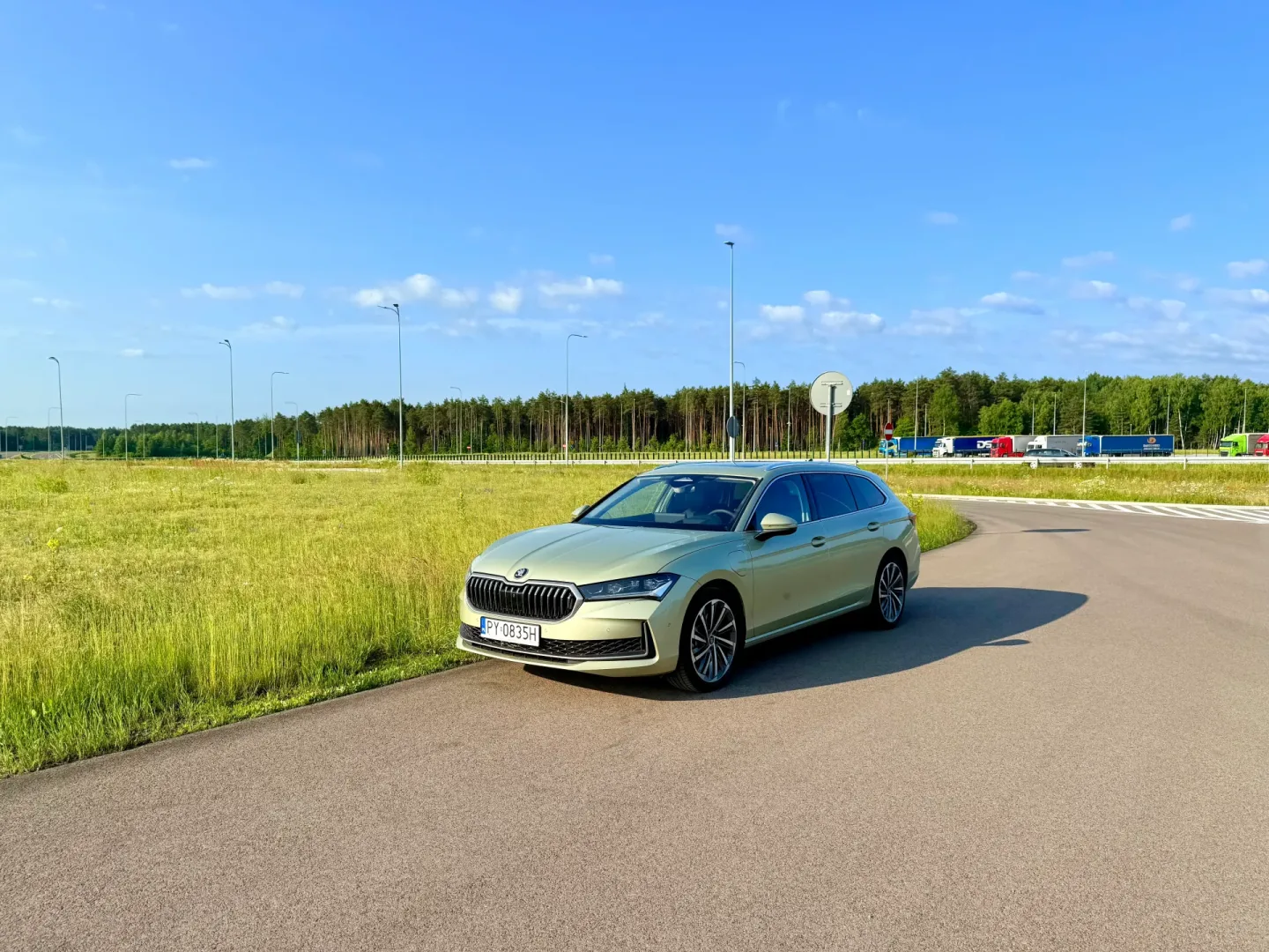 2025 Skoda Superb plug-in. Fot.: MenWorld.pl.