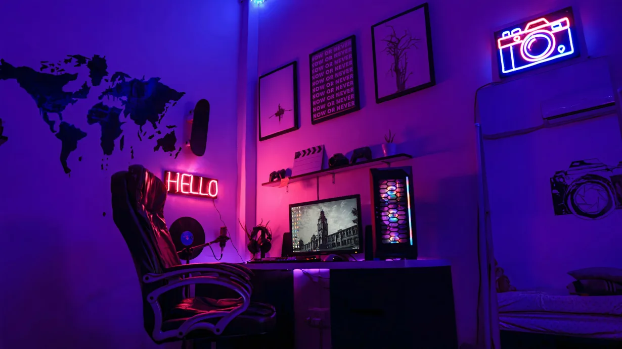 HP HyperX wbija na nowy level gamingu – potężne desktopy OMEN i świeże akcesoria audio